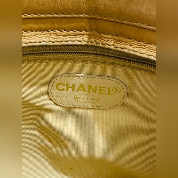 Sold!!Original Chanel vintage bag - Picture 7 of 16